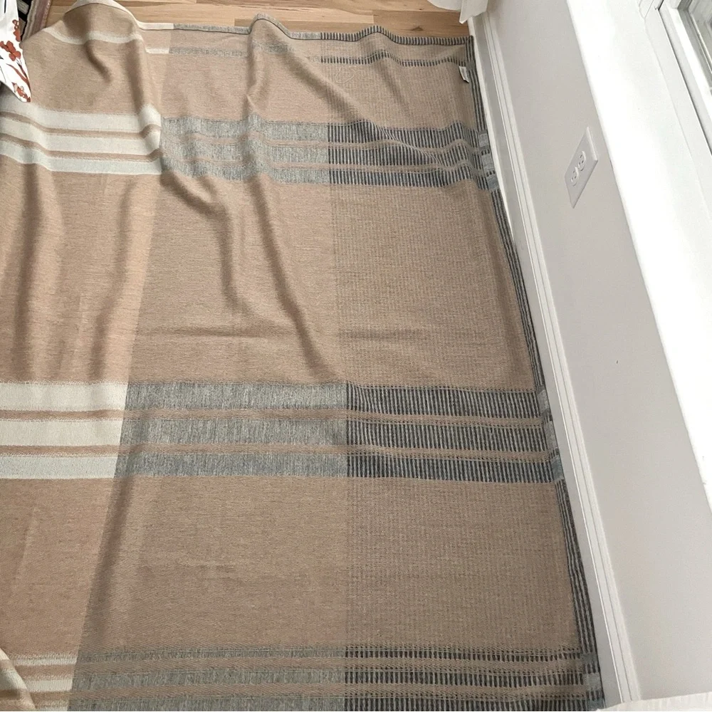 County Brook Lancashire England Handwoven Wool Throw Gray - NEW